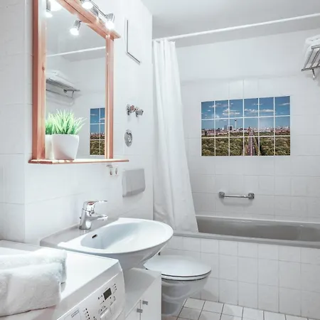 Coolest In Berlin, Easy Check-in, Near Ber Airport - Quiet&cozy Penthouse Schoenefeld