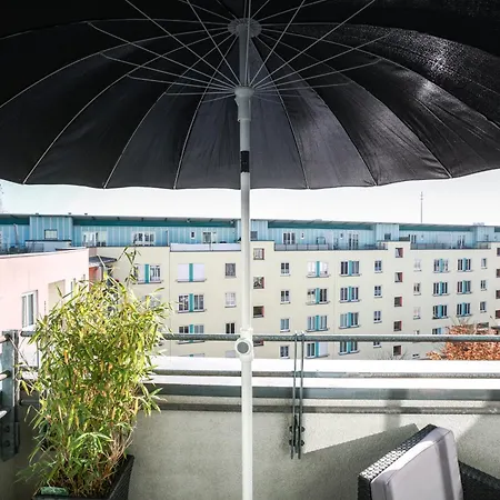 Coolest In Berlin, Easy Check-in, Near Ber Airport - Quiet&cozy Penthouse Apartment Schoenefeld