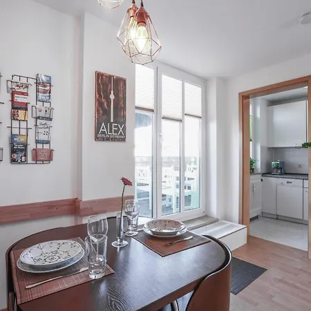 Coolest In Berlin, Easy Check-in, Near Ber Airport - Quiet&cozy Penthouse * Schoenefeld