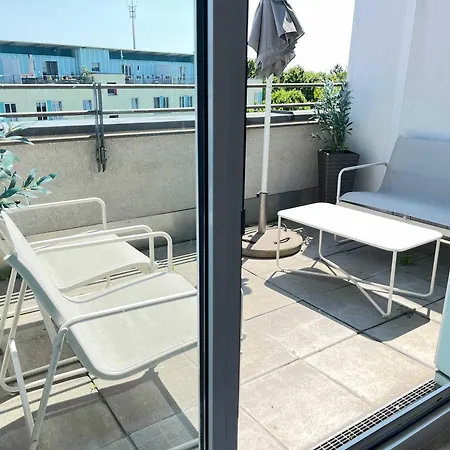 Apartmán Sunny Hideaway -60sqm- Near Ber Airport Schönefeld