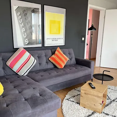 Coolest In Berlin, Easy Check-in, Near Ber Airport - Quiet&cozy Penthouse דירה שונפלד