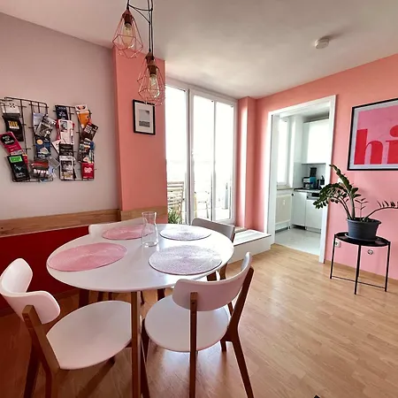 Coolest In Berlin, Easy Check-in, Near Ber Airport - Quiet&cozy Penthouse *