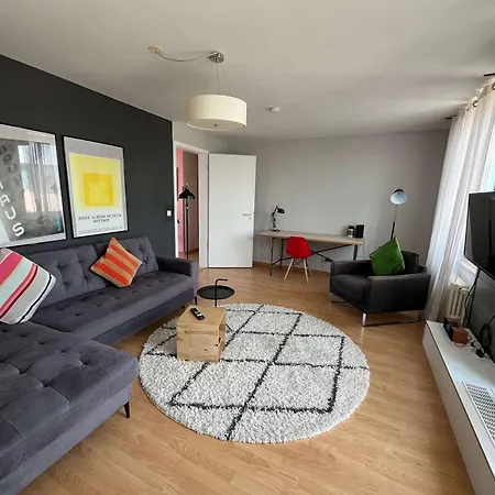 Coolest In Berlin, Easy Check-in, Near Ber Airport - Quiet&cozy Penthouse דירה