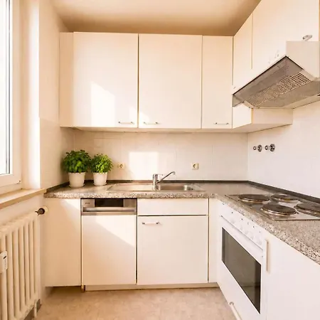 Sunny Hideaway -60sqm- Near Ber Airport Apartmán *