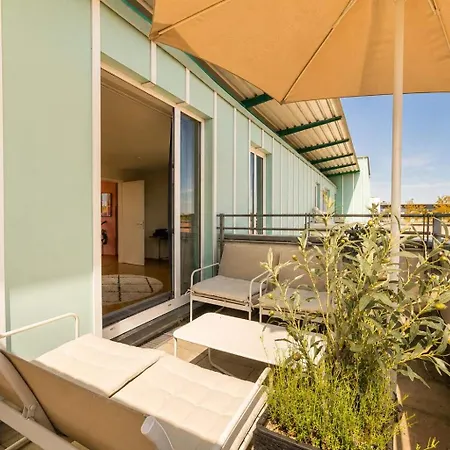 Sunny Hideaway -60sqm- Near Ber Airport Apartmán *