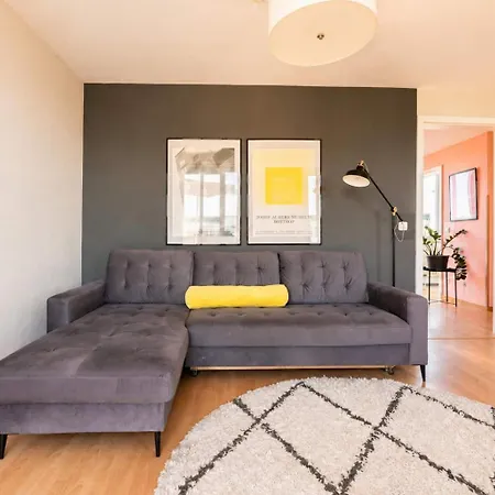 Apartmán Sunny Hideaway -60sqm- Near Ber Airport Schönefeld