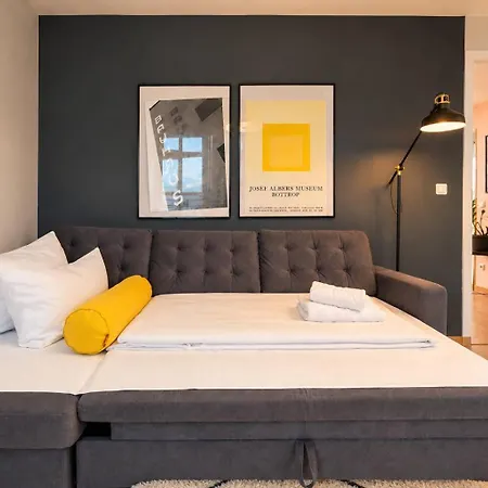 Sunny Hideaway -60sqm- Near Ber Airport Apartmán *