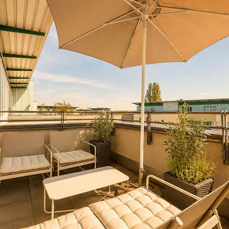 Sunny Hideaway -60sqm- Near Ber Airport Apartmán *