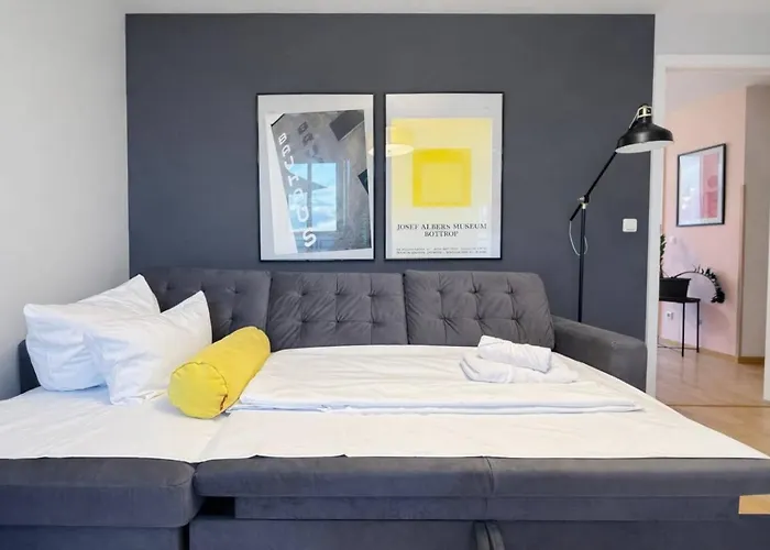 Sunny Hideaway -60Sqm- Near Ber Airport *